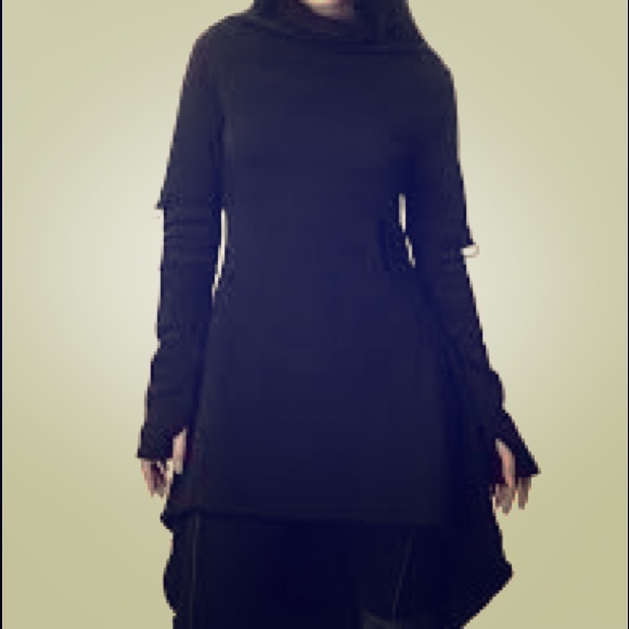 Killstar Tops - Killstar Interstellar Tunic in size small